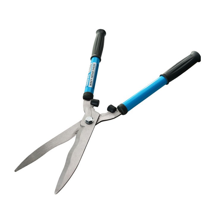 Bieži lietojamas lietas dārzos - kā lietot dzīvžoga šķēres