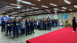 Vidējie un augstākā līmeņa vadītāji ir apguvuši komunikācijas apmācību Rhino