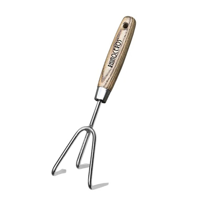 3 zaru rokas kultivators